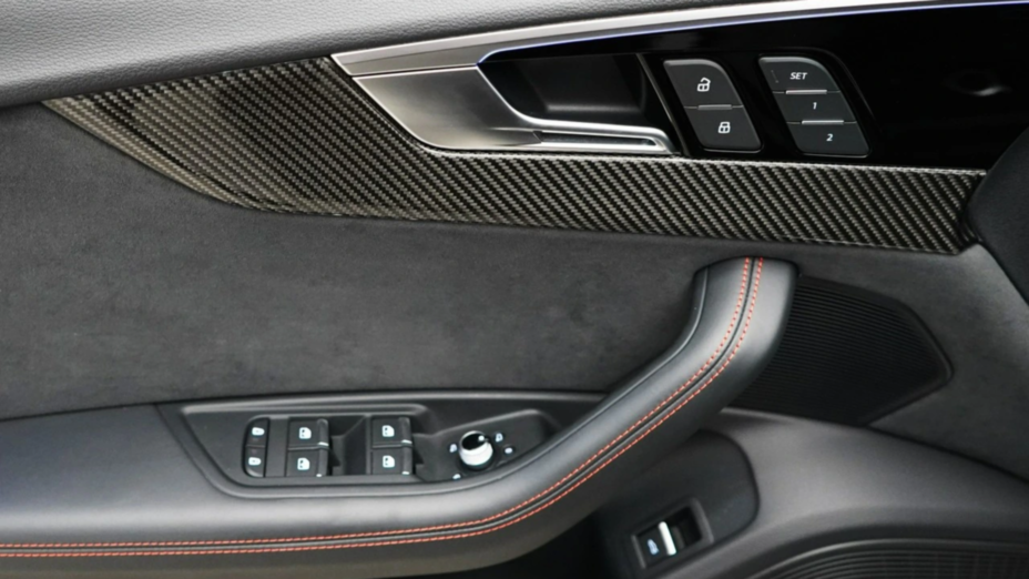 AUDI A5 RS5 Quattro Tiptronic