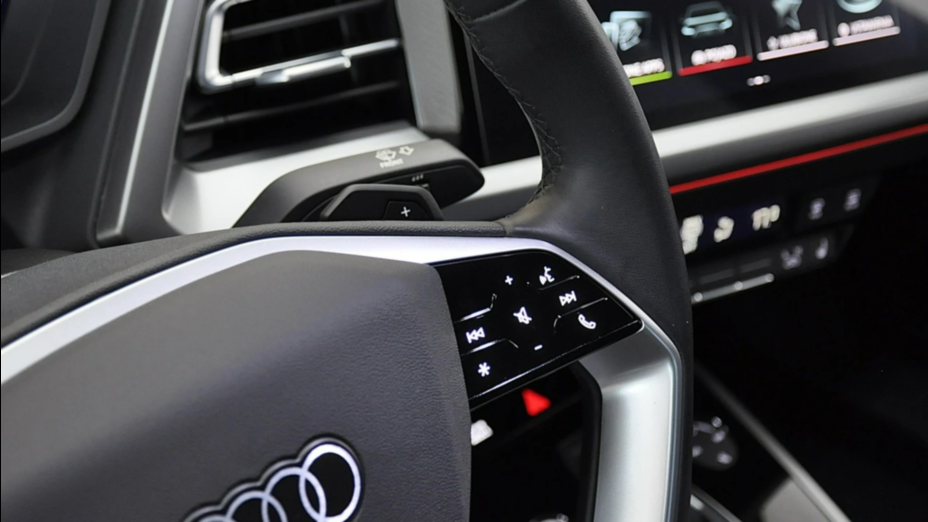 AUDI Q4 Q4 e-tron 35 52kWh Advanced