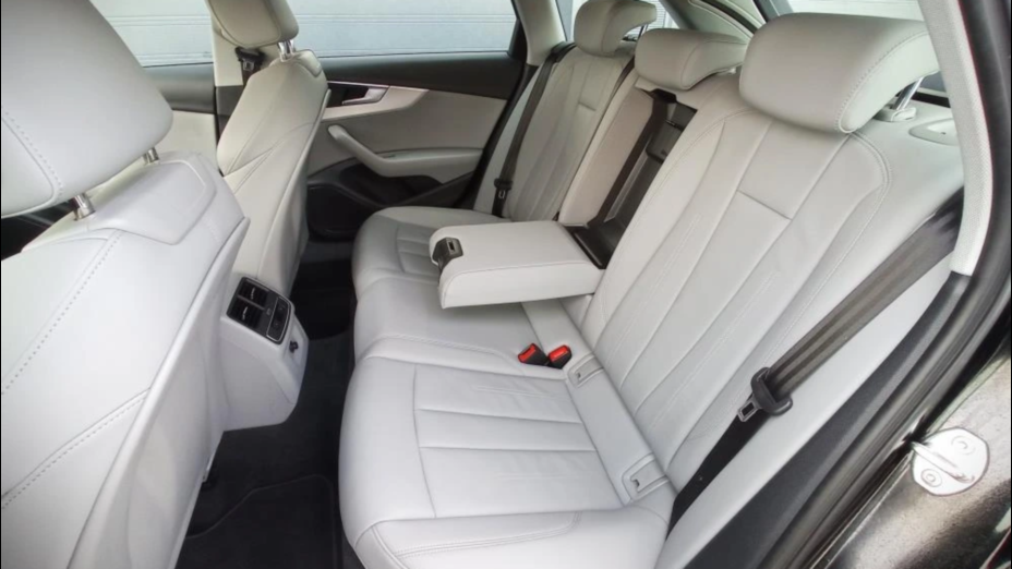 AUDI A4 A4 35 TFSI mHEV Advanced S tronic