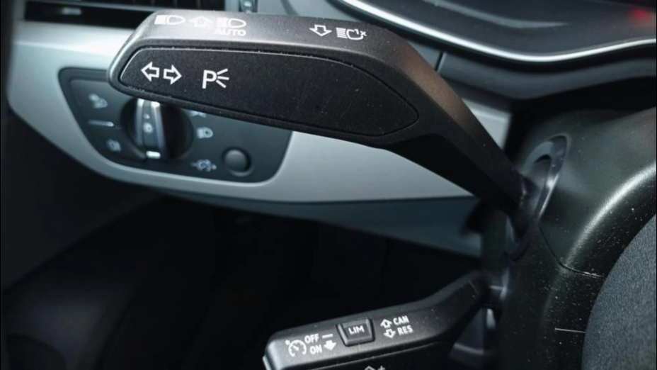 AUDI A4 A4 35 TFSI mHEV Advanced S tronic