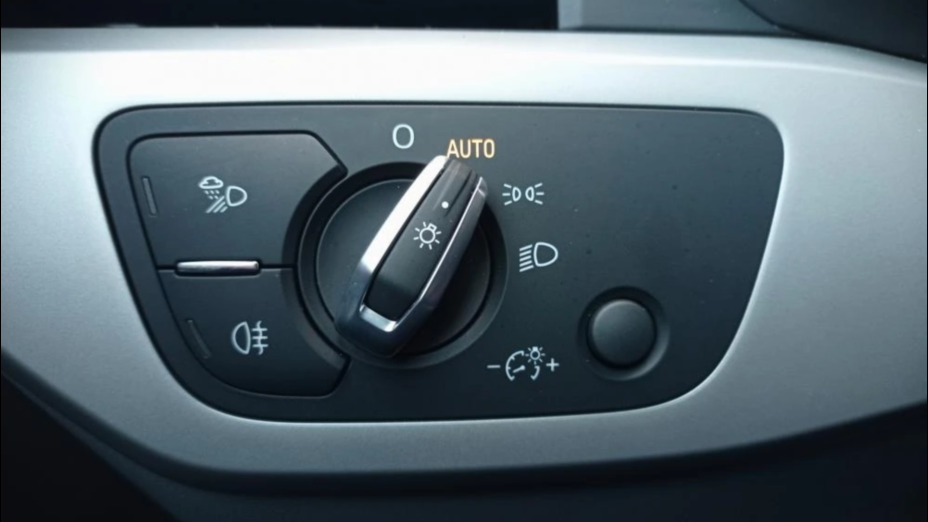 AUDI A4 A4 35 TFSI mHEV Advanced S tronic