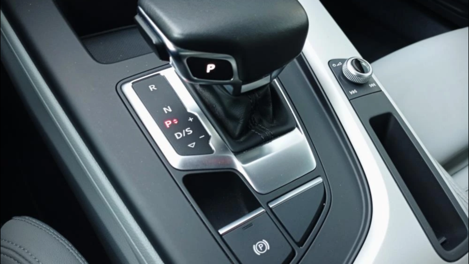 AUDI A4 A4 35 TFSI mHEV Advanced S tronic