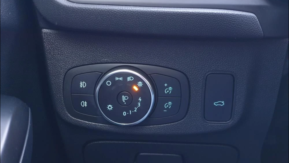 FORD Focus Focus 1.5 TDCi Titanium ASS