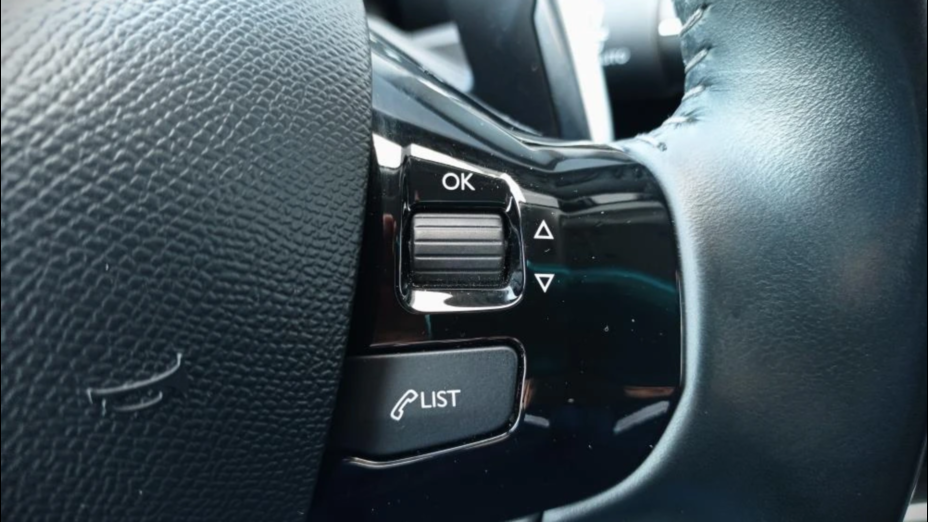PEUGEOT 308 308 SW 1.5 BlueHDi Allure S&S EAT8
