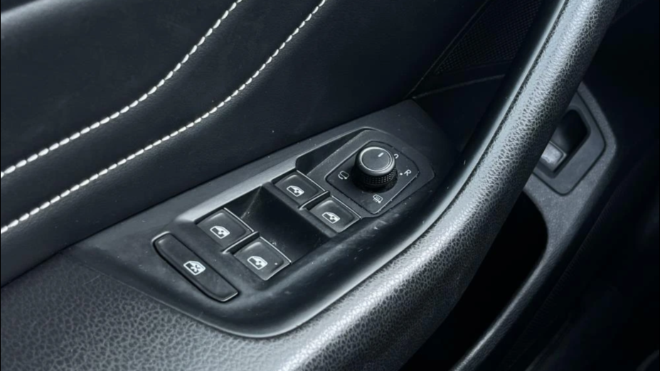 VOLKSWAGEN Passat Passat 2.0 TSI Elegance DSG