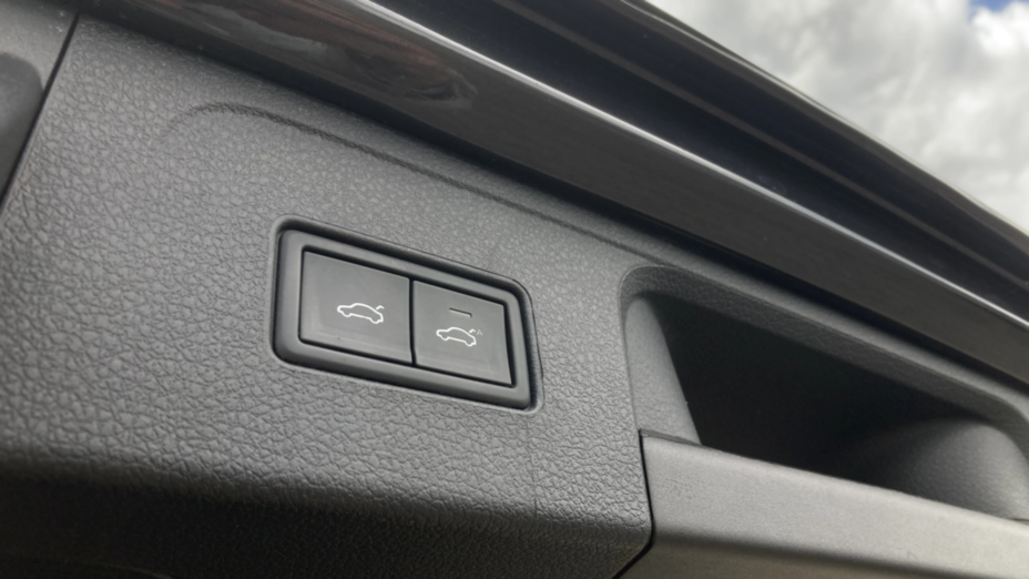 VOLKSWAGEN Passat Passat 2.0 TSI Elegance DSG
