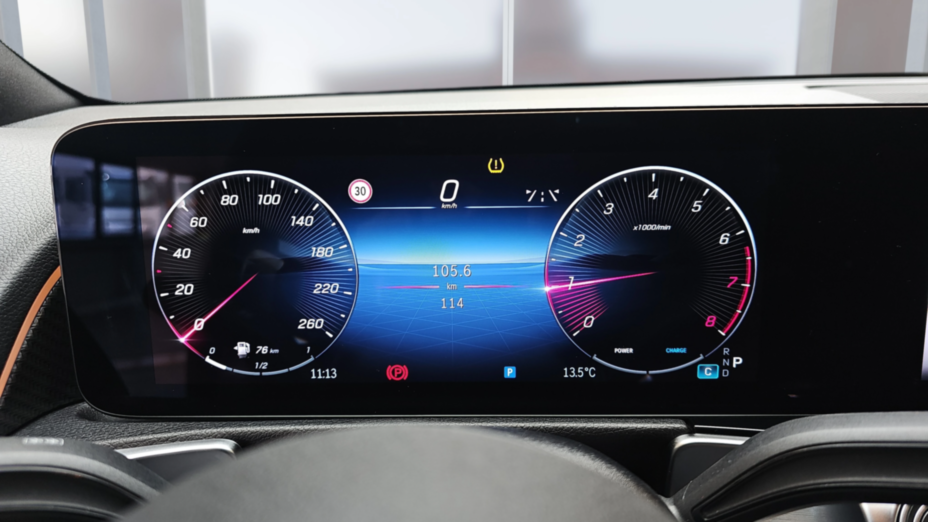 MERCEDES-BENZ GLB GLB 200 mHEV AMG Line 7G-DCT