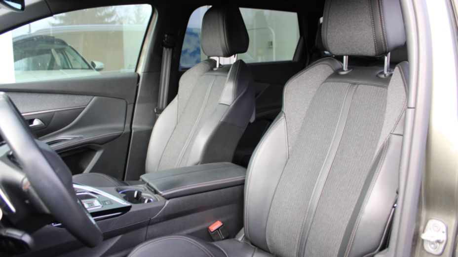 PEUGEOT 5008 5008 1.6 PureTech GT Line S&S EAT8