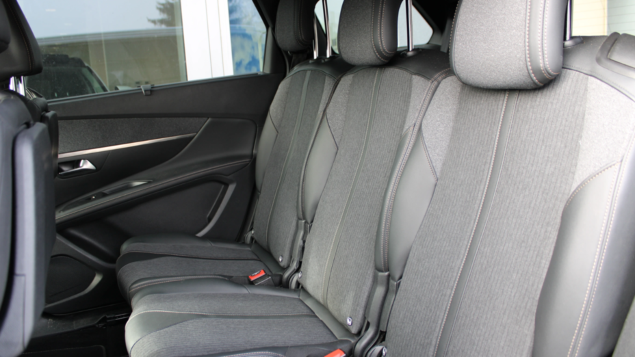 PEUGEOT 5008 5008 1.6 PureTech GT Line S&S EAT8