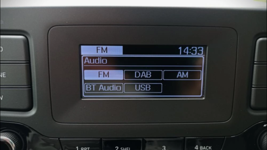HYUNDAI i30 i30 1.5 DPI Classic +