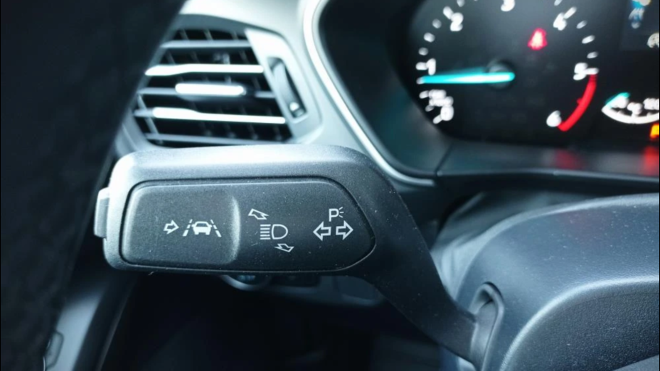 FORD Focus Focus 1.5 EcoBlue Connected aut
