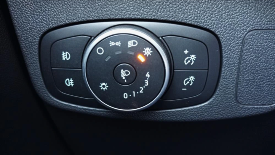 FORD Focus Focus 1.5 EcoBlue Connected aut