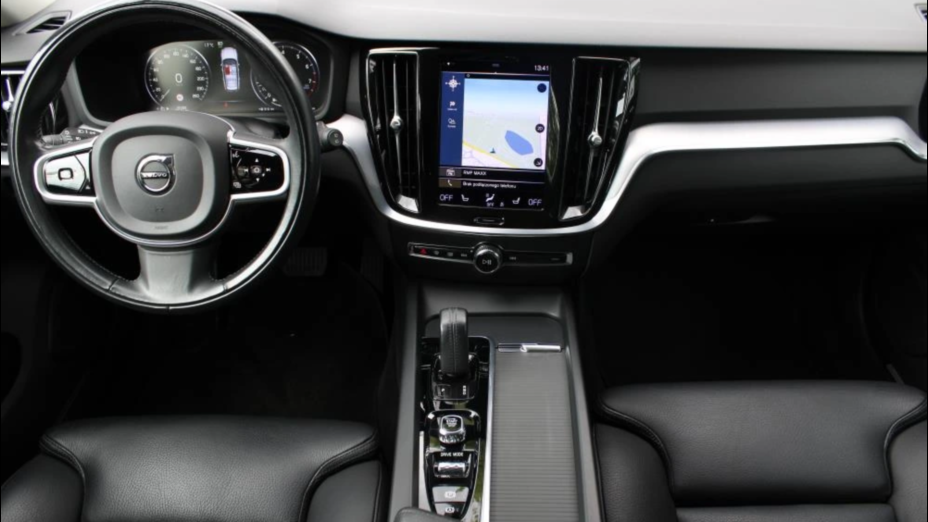VOLVO V60 V60 B4 B Momentum Pro aut