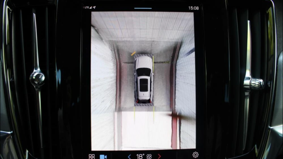 VOLVO V90 V90 B4 D Momentum aut