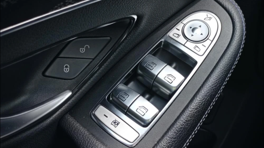 MERCEDES-BENZ C Klasa C 220 d 9G-TRONIC