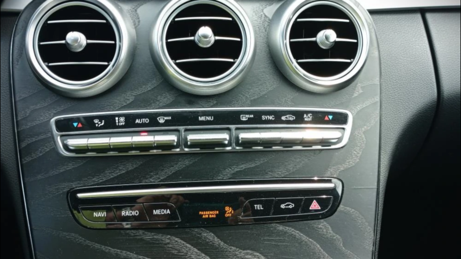 MERCEDES-BENZ C Klasa C 220 d 9G-TRONIC