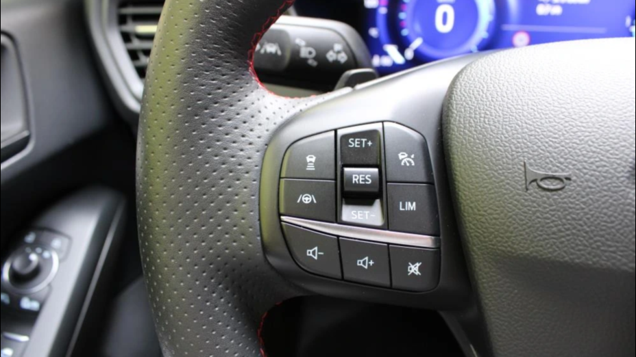 FORD Focus Focus 1.5 EcoBlue ST-Line aut