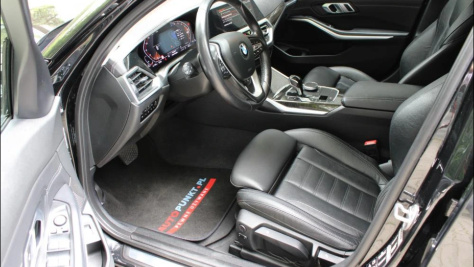 BMW Seria 3 320d xDrive mHEV Luxury Line aut