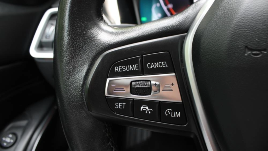 BMW Seria 3 320d xDrive mHEV Luxury Line aut