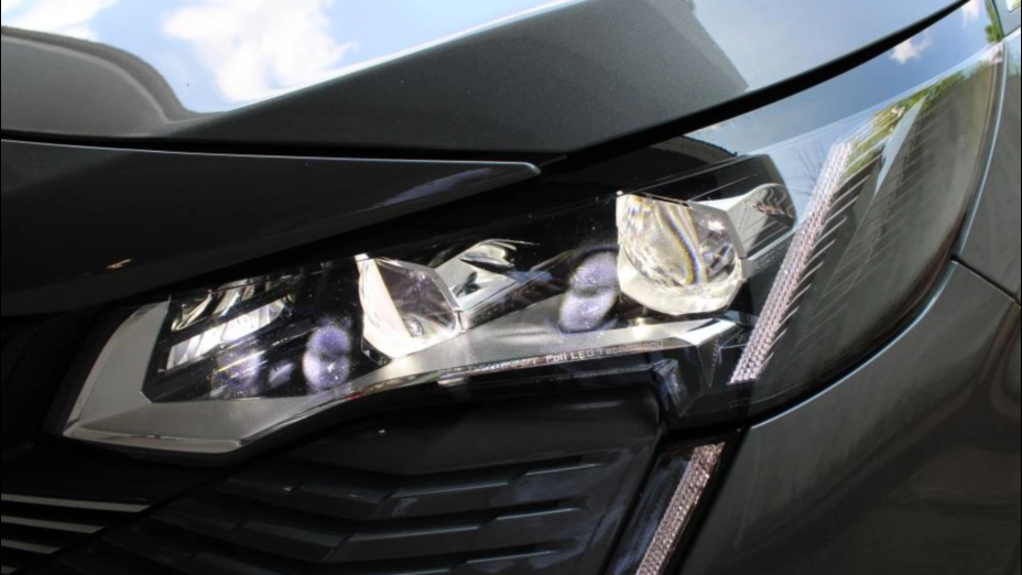 PEUGEOT 5008 5008 2.0 BlueHDI GT S&S EAT8