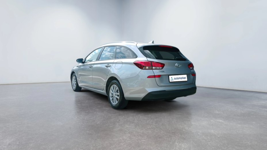 HYUNDAI i30 i30 1.5 DPI Classic +