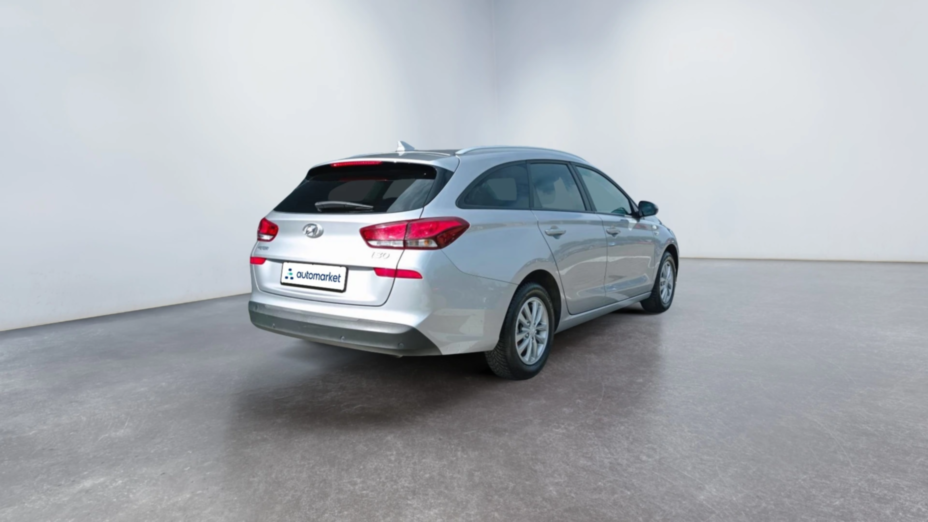 HYUNDAI i30 i30 1.5 DPI Classic +