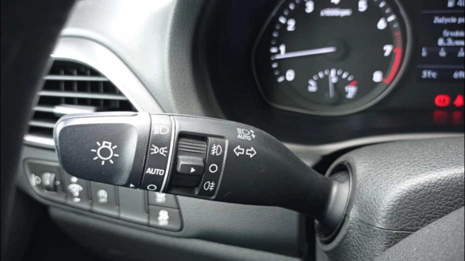 HYUNDAI i30 i30 1.5 DPI Classic +