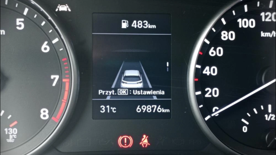 HYUNDAI i30 i30 1.5 DPI Classic +