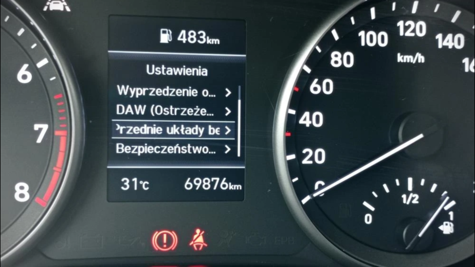 HYUNDAI i30 i30 1.5 DPI Classic +