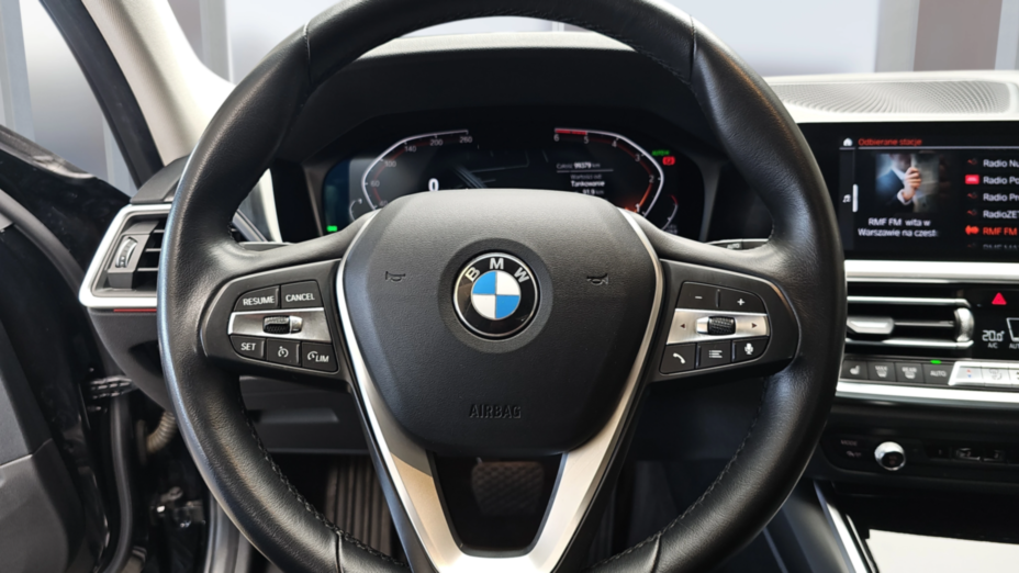 BMW Seria 3 320d xDrive Sport Line aut