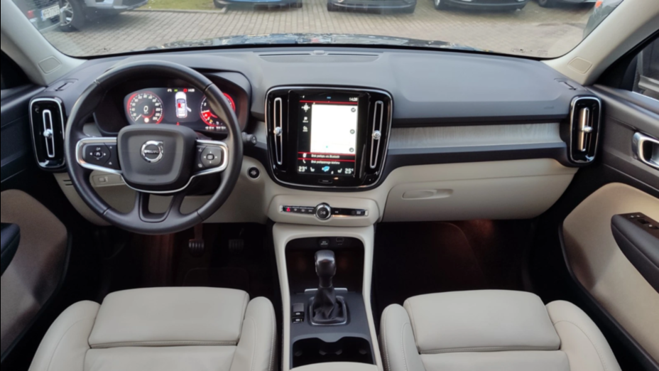 VOLVO XC40 XC40 T4 Plug-In Hybrid Inscription Expression Pro aut