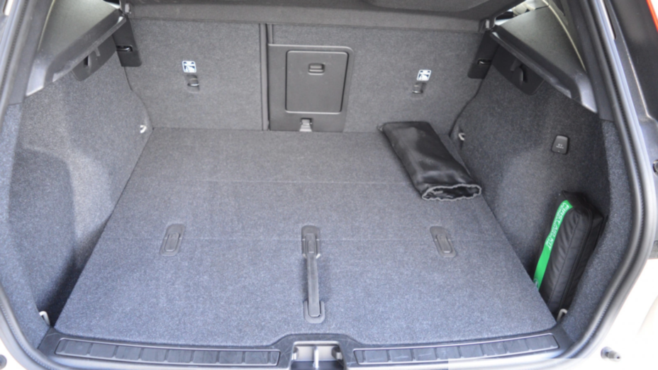 VOLVO XC40 XC40 B4 Plus Dark aut