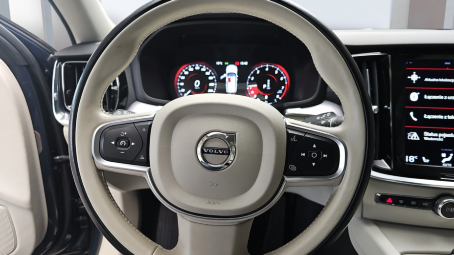 VOLVO V60 V60 B3 B Momentum Pro aut