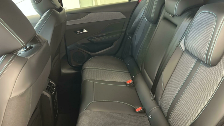 PEUGEOT 308 308 1.2 mHEV Allure S&S e-DCS6 Nowy
