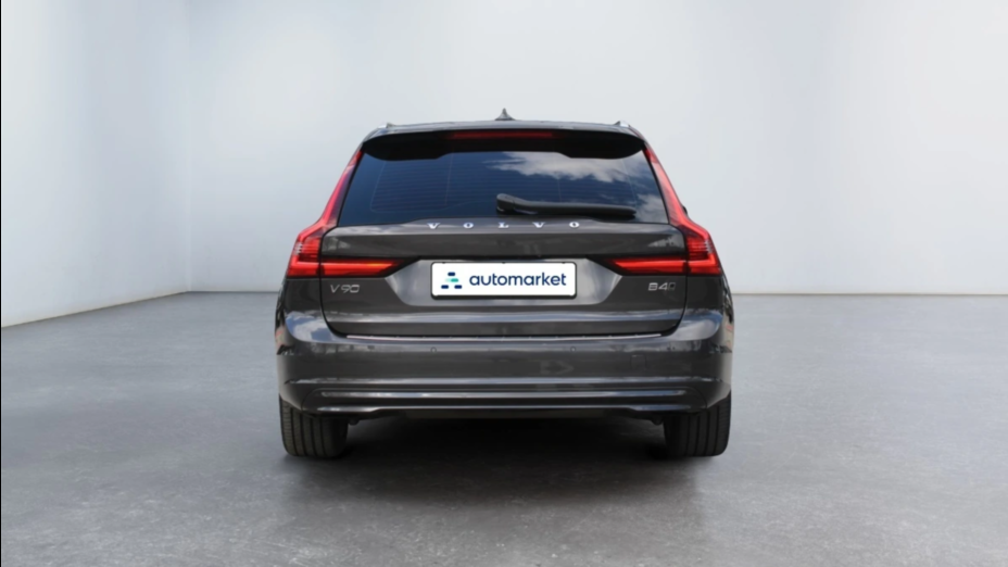 VOLVO V90 V90 B4 D AWD Momentum Pro aut