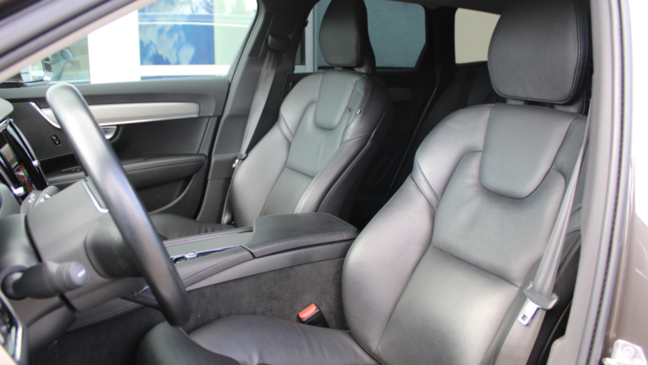 VOLVO V90 V90 B4 D AWD Momentum Pro aut