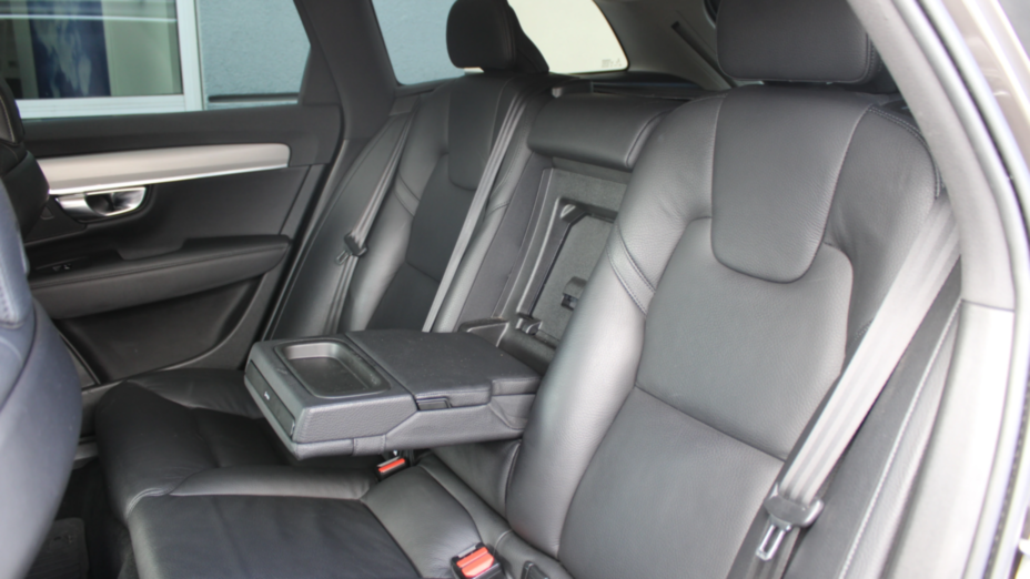 VOLVO V90 V90 B4 D AWD Momentum Pro aut