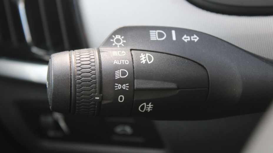 VOLVO V90 V90 B4 D AWD Momentum Pro aut