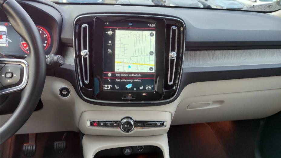 VOLVO XC40 XC40 T4 Plug-In Hybrid Inscription Expression Pro aut