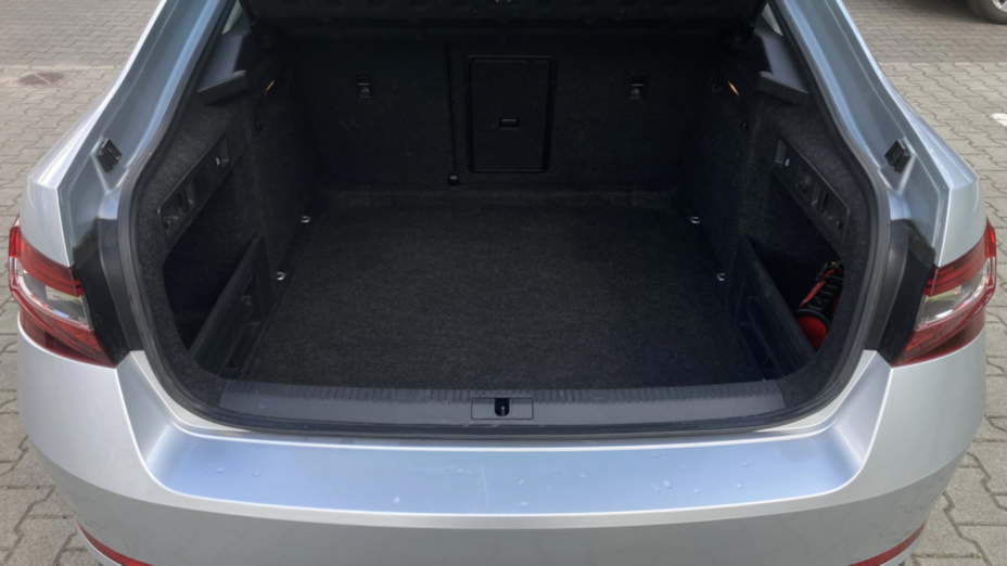 SKODA Superb Superb 2.0 TDI Ambition