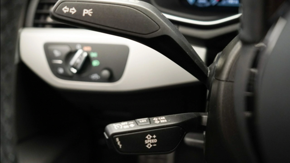 AUDI A4 A4 40 TFSI mHEV S tronic