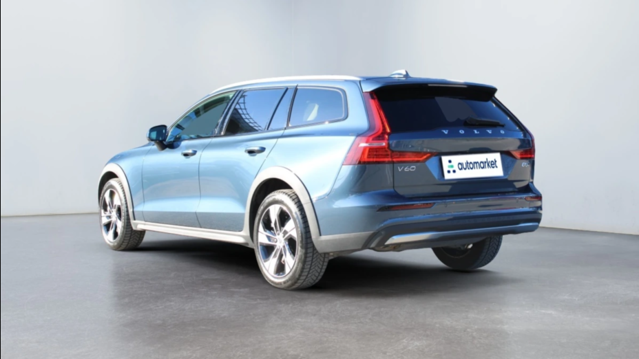 VOLVO V60 V60 CC Plus B5 B AWD aut