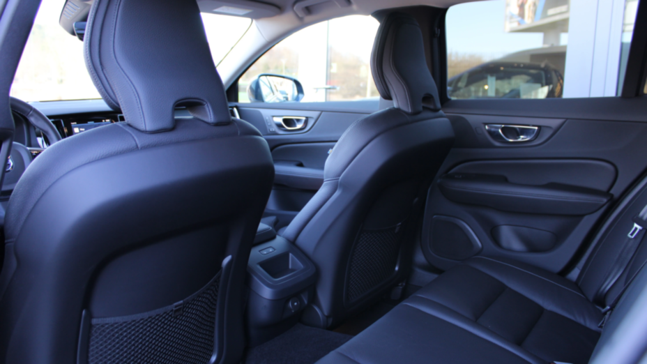 VOLVO V60 V60 CC Plus B5 B AWD aut