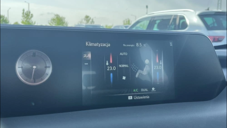 LEXUS UX UX 250h GPF Business Edition 2WD