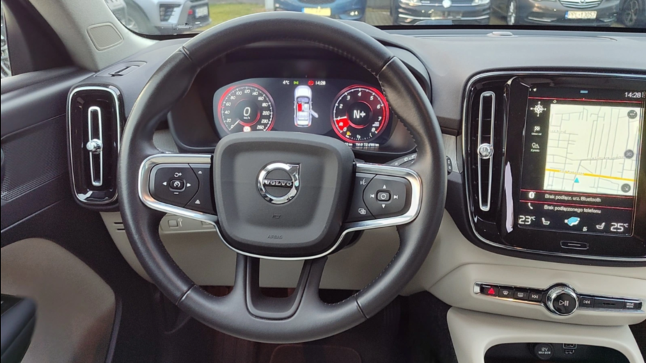 VOLVO XC40 XC40 T4 Plug-In Hybrid Inscription Expression Pro aut