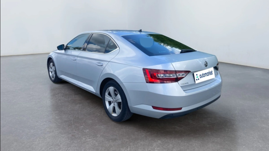 SKODA Superb Superb 2.0 TDI Ambition