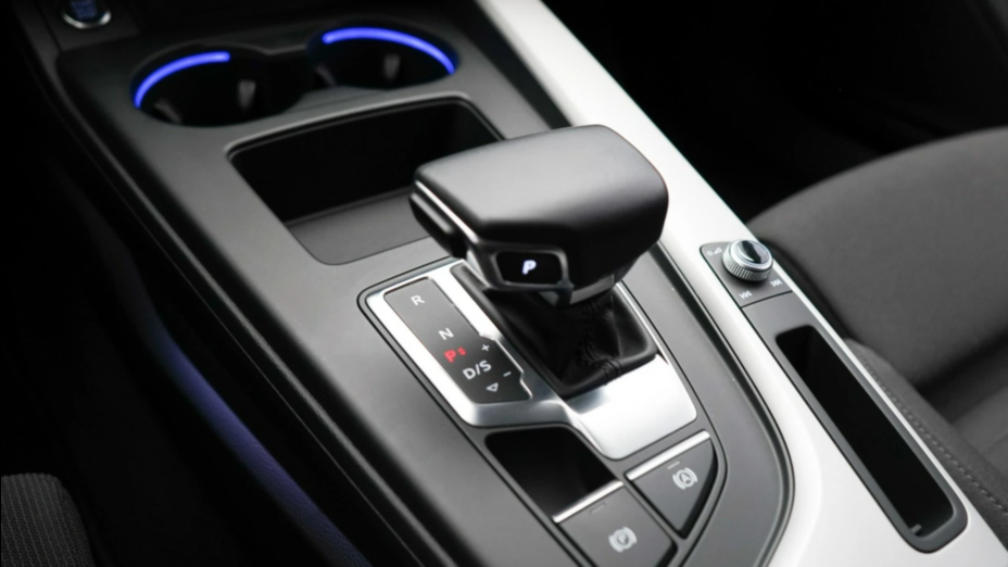 AUDI A4 A4 40 TFSI mHEV S tronic