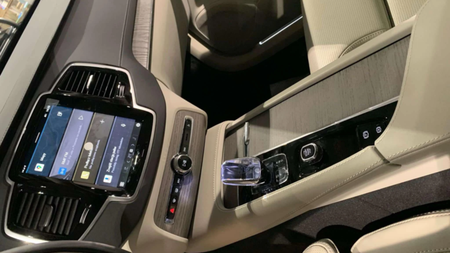 VOLVO XC90 XC90 T8 AWD Plug-In Hybrid Ultra Dark 7os aut Nowy