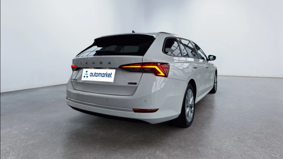 SKODA Octavia Octavia 1.5 TSI e-Tec Ambition DSG