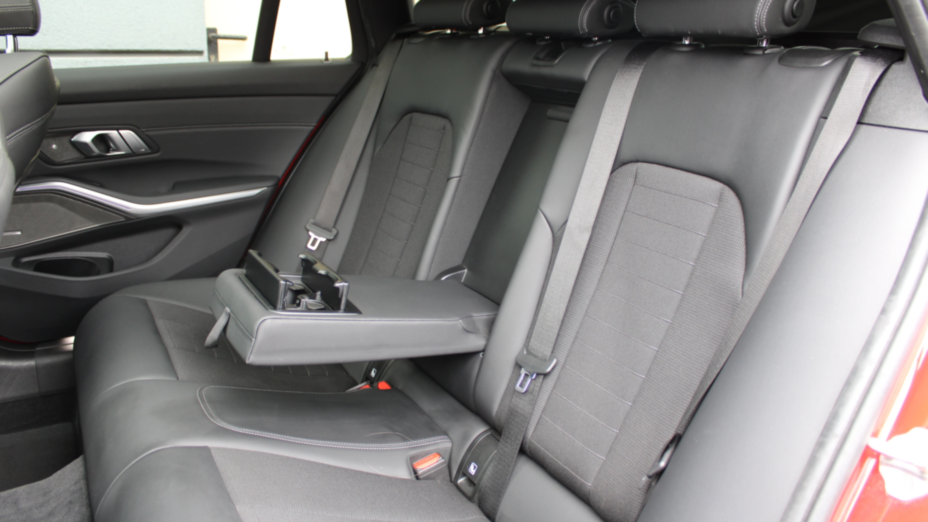 BMW Seria 3 320d xDrive Sport Line aut